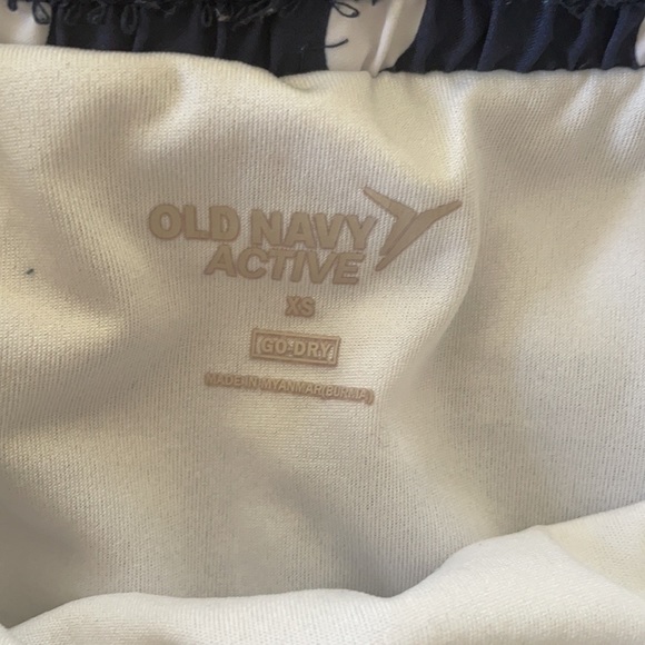 Old Navy polka dot shorts - Picture 4 of 4